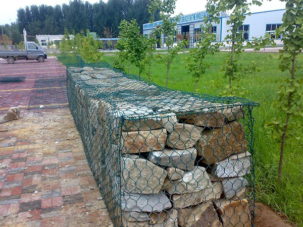 PVC包塑石笼网图片2