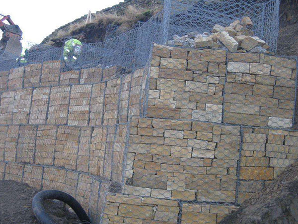 落石防护石笼网图片2