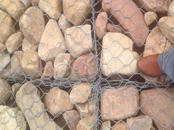 铅丝石笼网工程案例