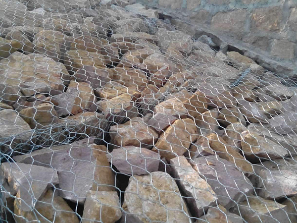 铅丝石笼网工程案例图片4